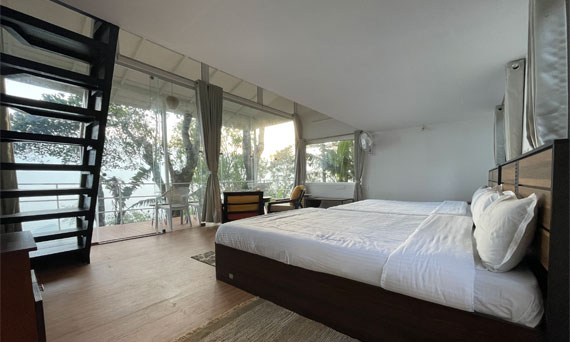 Tipperary Sunset Cabin Villa