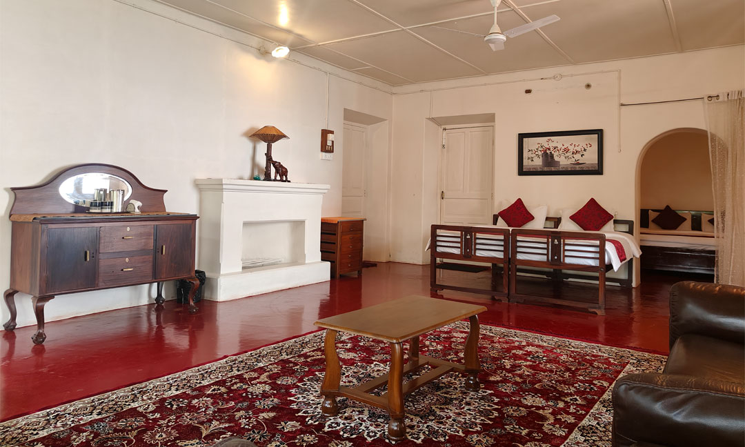 Tipperary Colonial Bungalow - Bedroom - 1