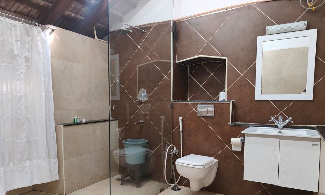 Tipperary Colonial Bungalow - Attached Bathroom Facility for Bedroom - 3