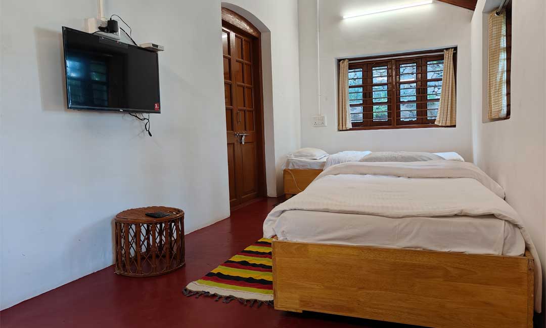 Tipperary Cottage - Room - 1 with 2 Single Beds