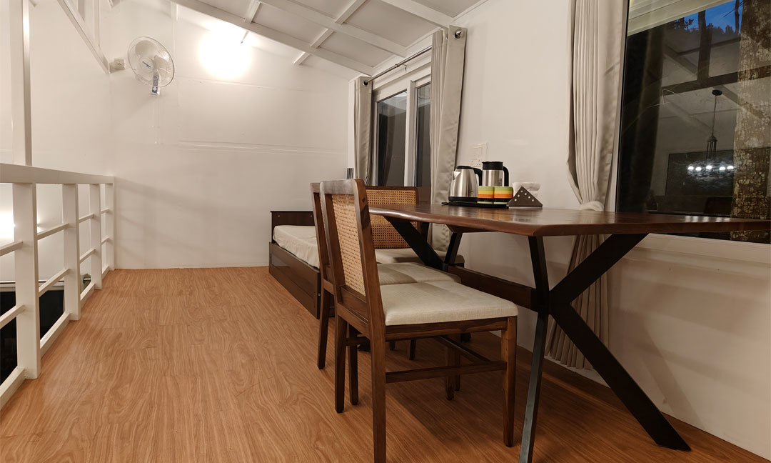 Tipperary Sunset Cabin - Upper Deck