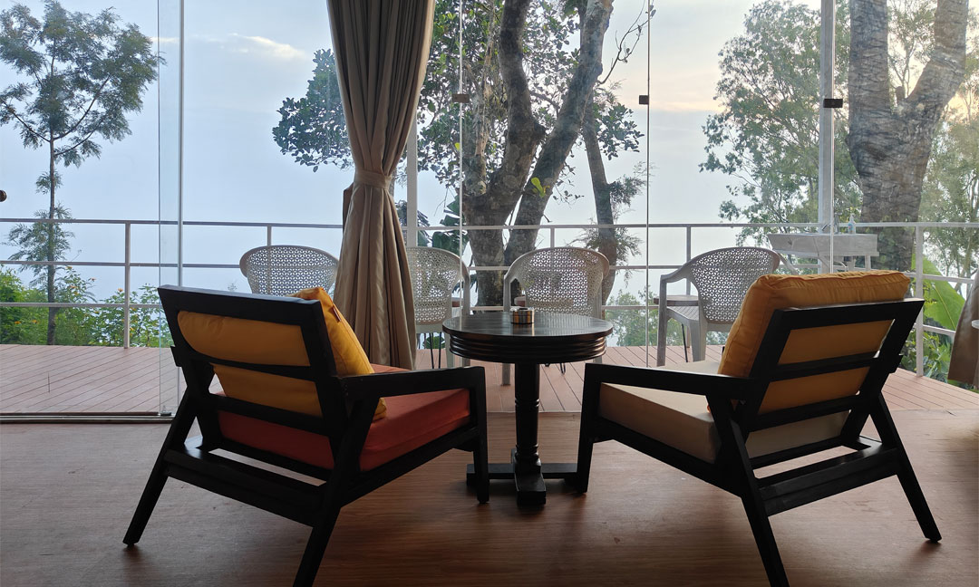 Tipperary Sunset Cabin - Living Area with Valley View