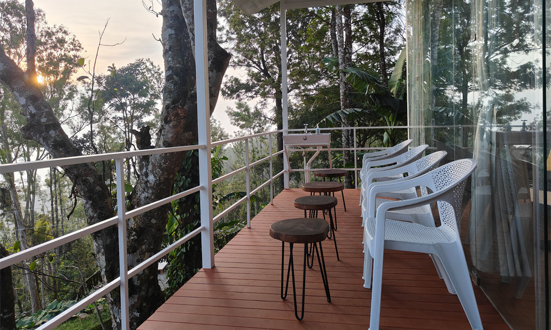 Tipperary Sunset Cabin - Sunset View From Sitout Area