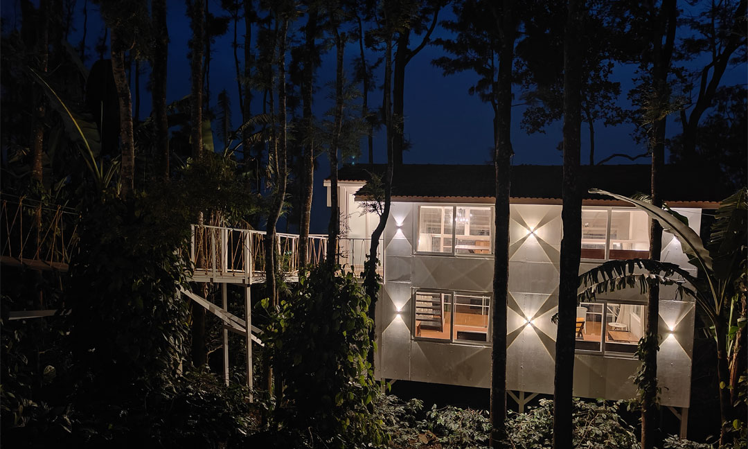 Tipperary Sunset Cabin - Exterior View