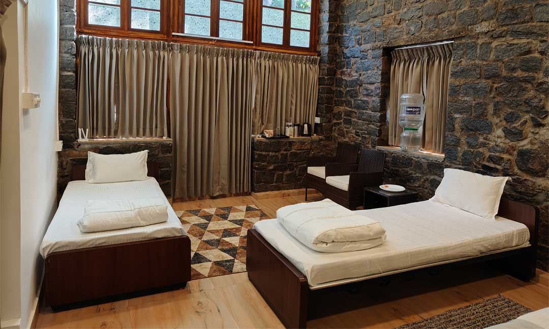 Tipperary Woodside Cabin - Single Beds