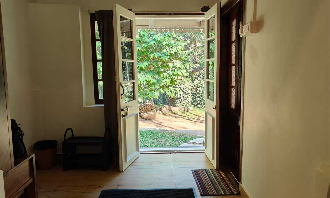 Tipperary Woodside Cabin - Room View